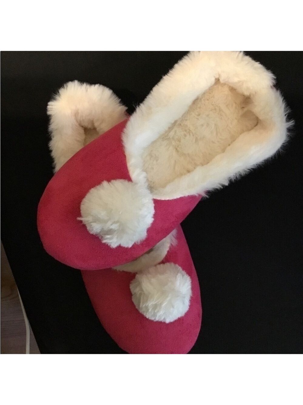 Avon joyful beautiful Pom Pom slippers